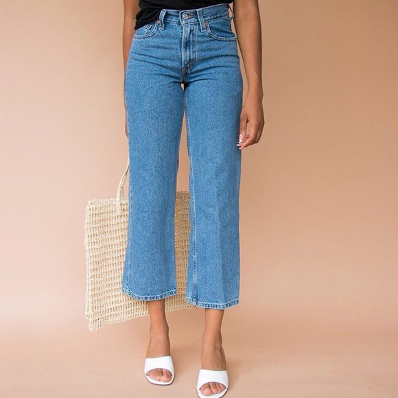 Levi's Denim - Vintage Levi’s 550 Relaxed Fit Anke Cropped Jeans